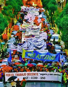 Los sindicatos prevén que miles de asturianos se movilicen hoy por el «pensionazo»