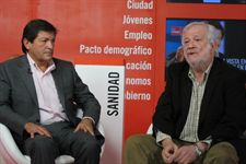 En un acto para la presentación de las medidas de su partido en materia de sanidad, dónde estuvo acompañado del presidente de la Comisión Nacional de Nefrología, Francisco Ortega Suárez...