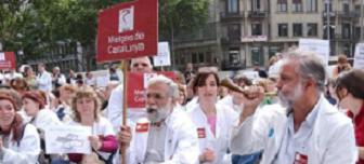 Metges de Cataluña se van quedando sólos en su convocatoria de huelga