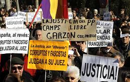 En España, y más en el resto del planeta, numerosos medios de comunicación, y organizaciones sociales, políticas y jurídicas claman contra la Sentencia