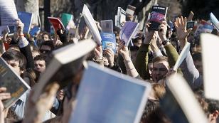 Solidaridad con los estudiantes valencianos por toda la Geografía nacional