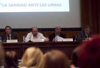 Debate, celebrado ayer, sobre los programas electorales en materia sanitaria celebrado en el salón de actos del Hospital Universitario Central de Asturias (HUCA)