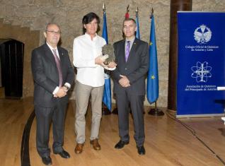 En el acto de entrega del X Premio "San Alberto Magno" al mérito científico otorgado al catedrático de Bioquímica de la Universidad de Oviedo Carlos López Otín
