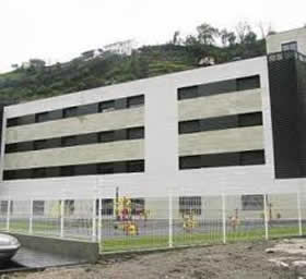 Al desalojar la residencia del Naranco de Oviedo, por daños en las estructuras, se trasladó a una parte de este personal a Sotiello