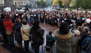 Más de un millar de personas, entre discapacitados y familiares, en la concentración de ayer en Oviedo