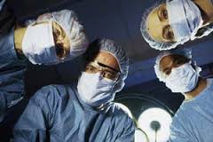 Cabueñes aumenta la lista de espera quirúrgica, pero reduce la demora