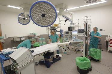 Cirugía Mayor Ambulatoria (CMA) del HUCA a vacaciones forzosas por falta de anestesistas